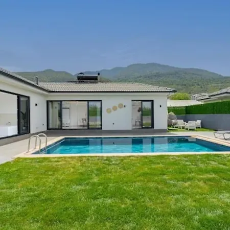 Villa Libertas